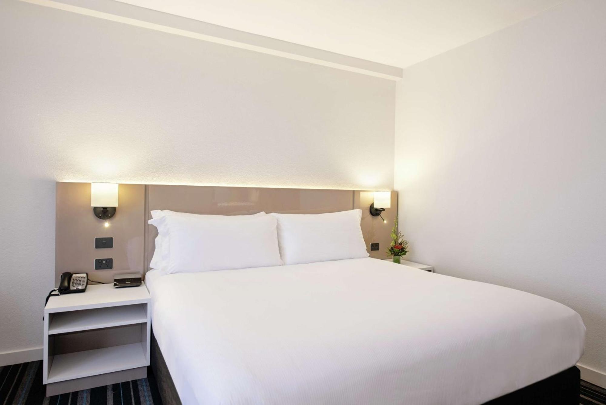 Hotel Doubletree By Hilton Esplanade Darwin Exterior foto