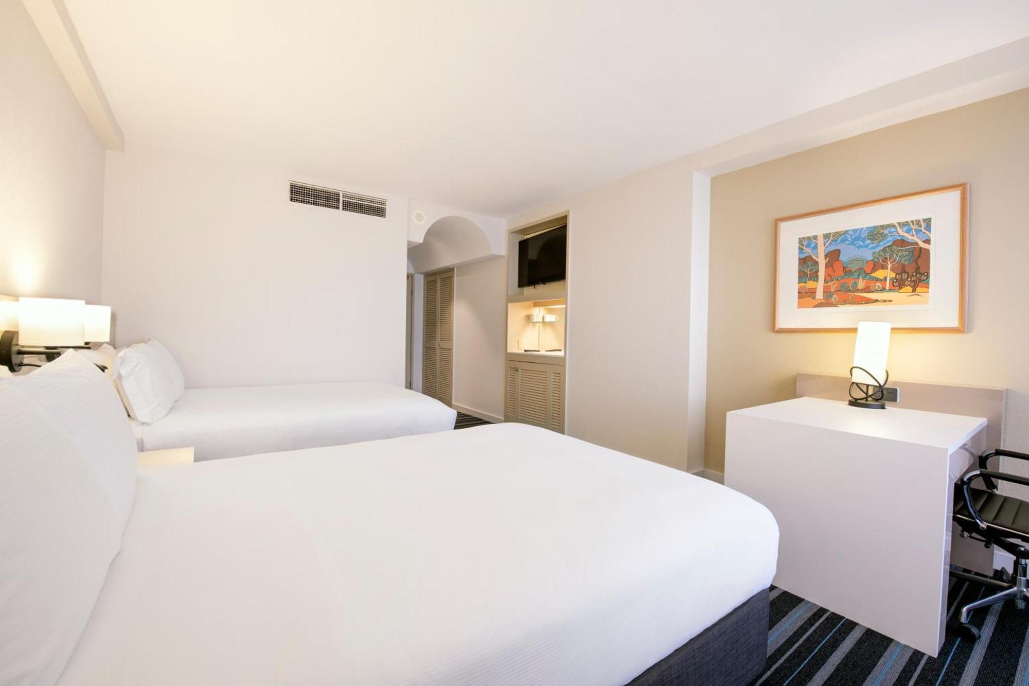 Hotel Doubletree By Hilton Esplanade Darwin Exterior foto