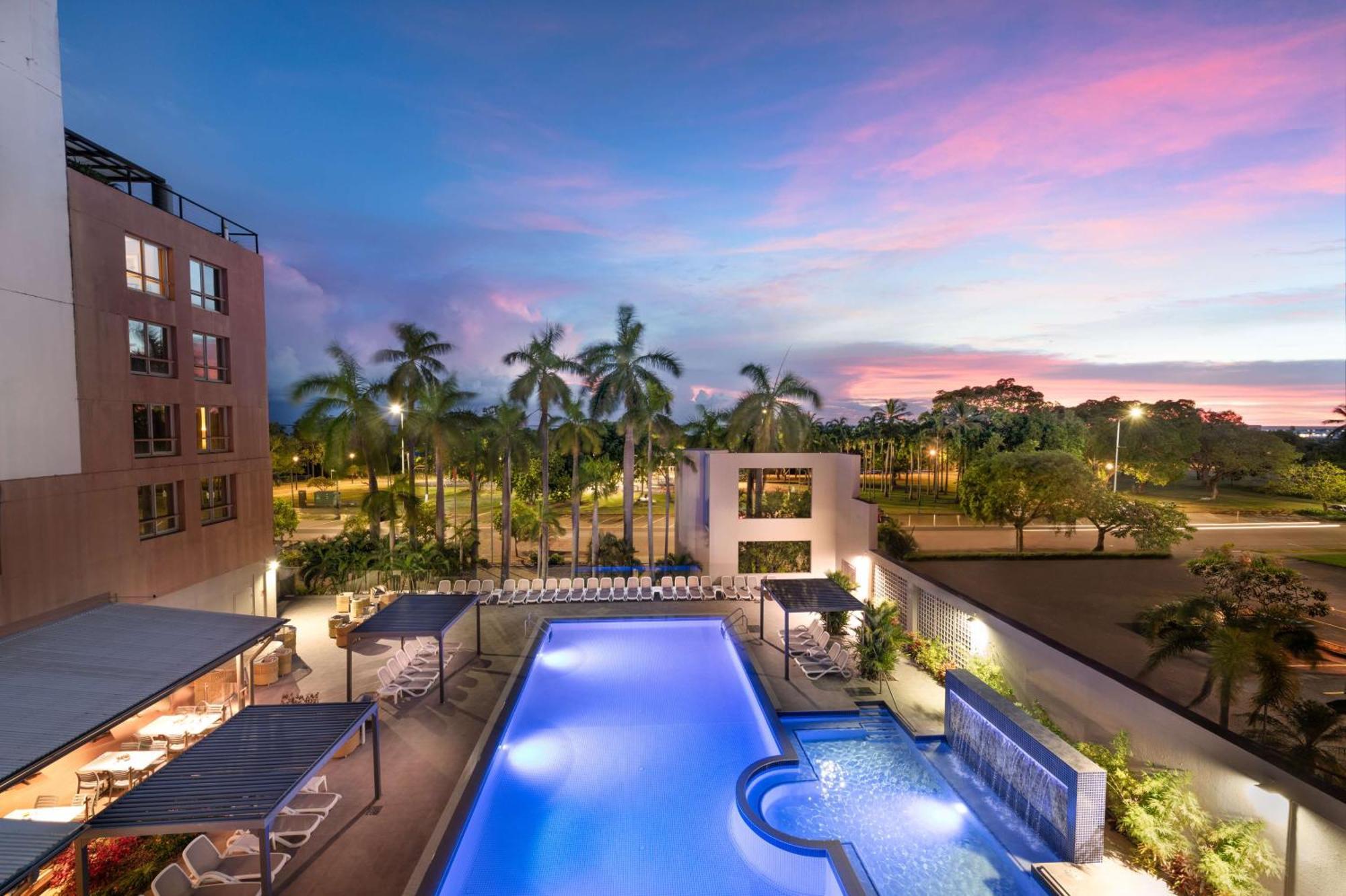 Hotel Doubletree By Hilton Esplanade Darwin Exterior foto