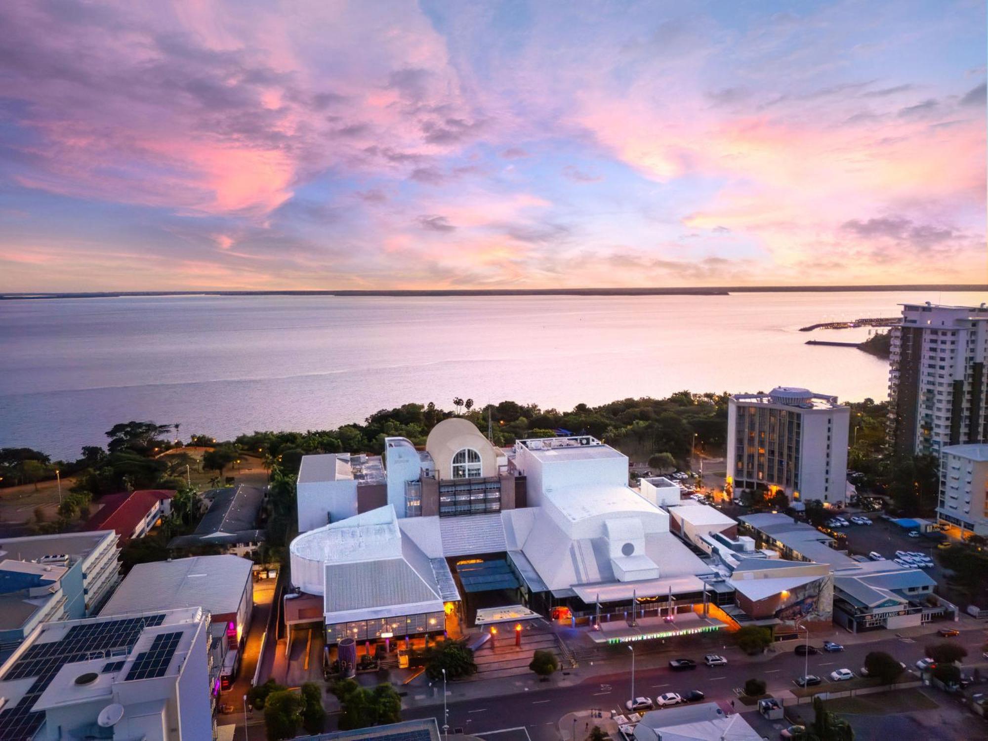Hotel Doubletree By Hilton Esplanade Darwin Exterior foto